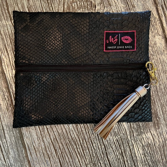 ⭐️ SET of 3 ~ NEW~ Makeup Junkie Bags ⭐️ - Picture 4 of 8